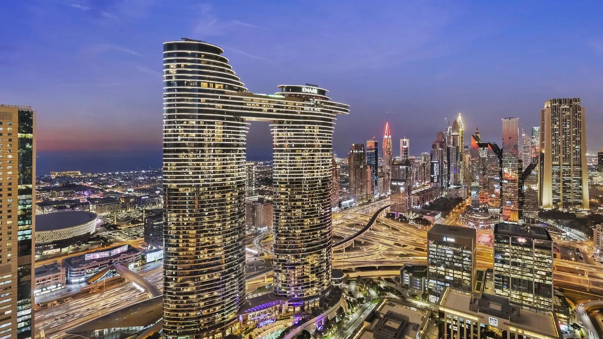 First Class 2Br With Full Dubai Skyline & Sea View